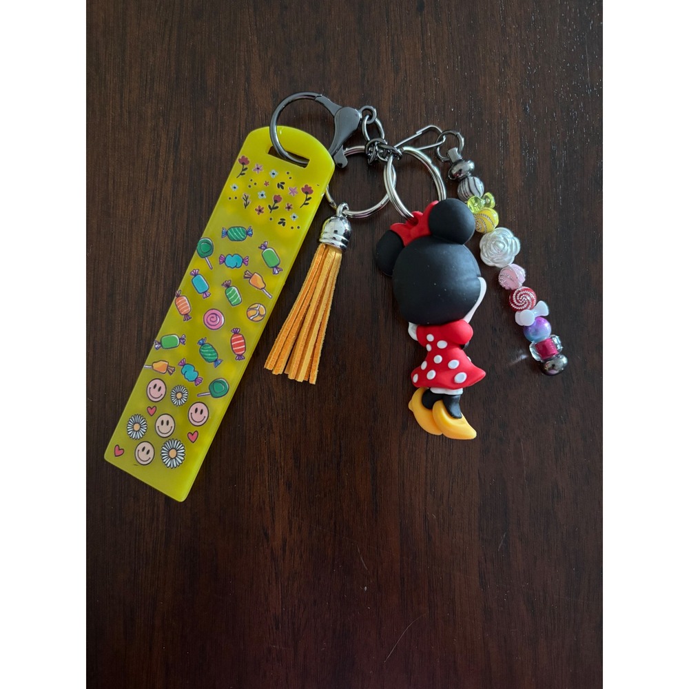 Keychain Yellow Tassel Candy Graphics Accessory - Picture 2 of 4